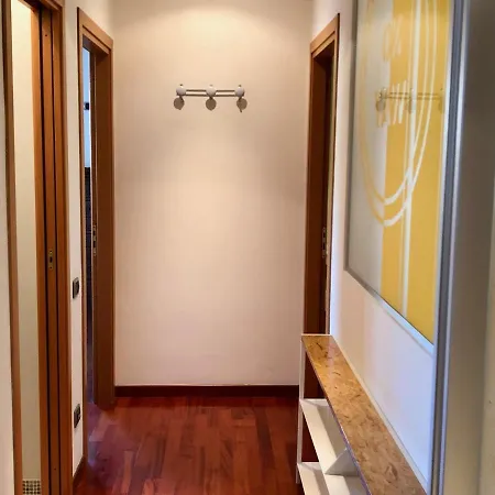 Apartment Kindly *